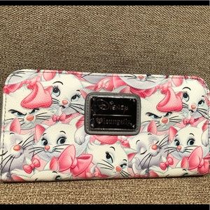 Disney Aristocats Marie Wallet NWOT